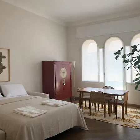 Lägenhet Urban Jungle 8 - Risorgimento