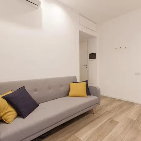 Apartamento Montenero 73 - Free Wifi - Duomo & 5 Giornate