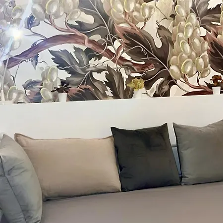 Paradise House Intero