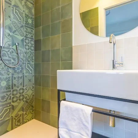 Apartmán Spacious And Bright 2bdr, 2 Bathrooms Milán
