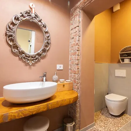 Charm Two-room Bocconi Navigli Darsena Apartamento Milão