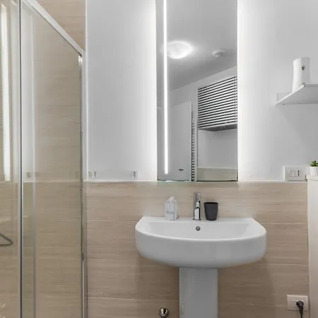 Duomo 10min Metro - Graynest Terrace - Wifi Διαμέρισμα Μιλάνο