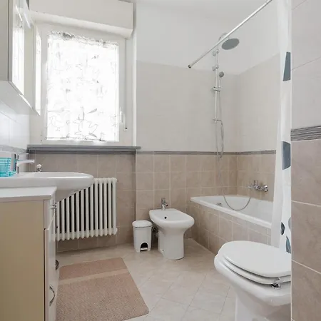 Guesthost - Rogoredo Cozy Flat With Garden * Milano