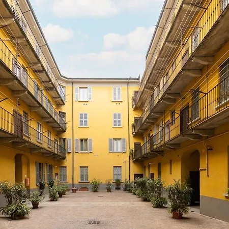 Charm Two-room Bocconi Navigli Darsena Apartamento Milão