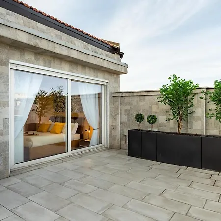 Skyline Penthouse - Terrazzo Panoramico & Metro 5min Appartement *