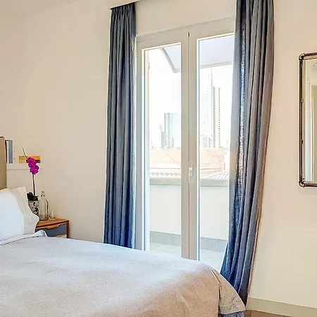 Διαμέρισμα Brera Penthouse With Terrace *