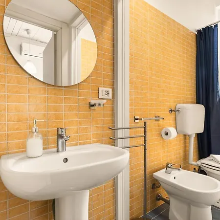 Mondrian's Flat In - Cadore V Giornate - Metro M4 Dateo Апартаменты *