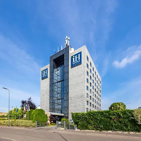 Ih Lorenteggio 4* Milan