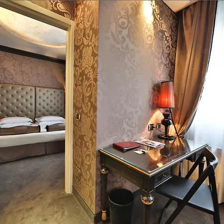 Mozart Hotel 4*