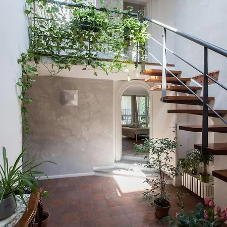 Gioia House Bed & Breakfast 4*