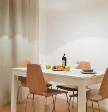 Center White Apartman *