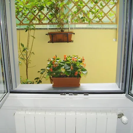 Zara Cosy & Cheap Apt - Easy Parking Mediolan