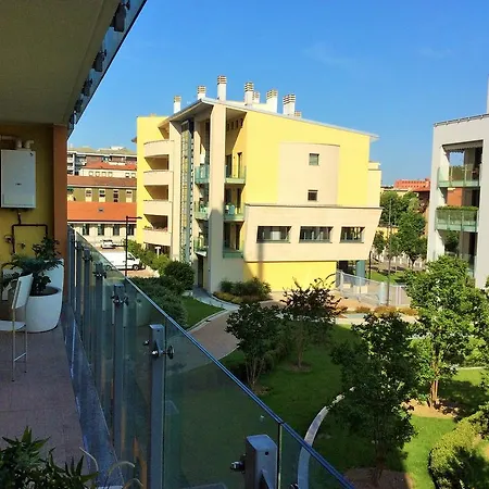 Rose Apartment