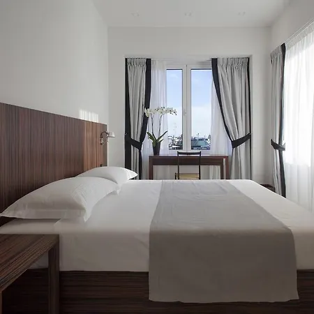 My Bed Montenapoleone 2* Mailand