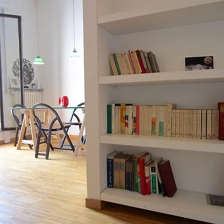 Temporary House - Navigli Apartment *