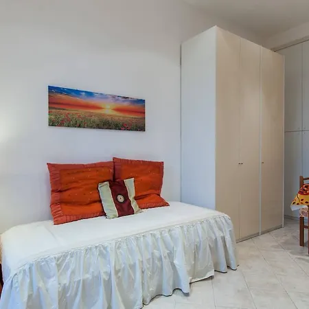 Via Rovetta Apartman