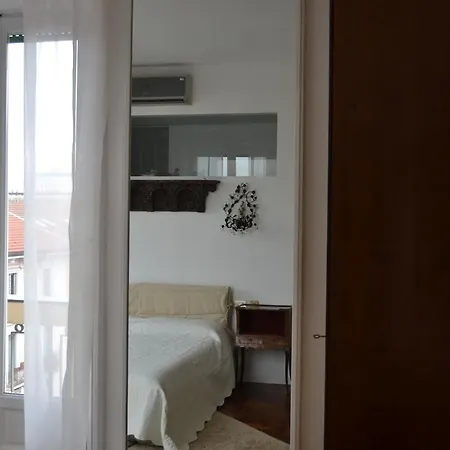 Nocleg ze śniadaniem Oh Mia Bela Madunina *