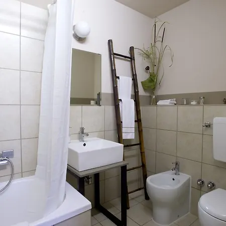 米兰中心床+艺术旅馆