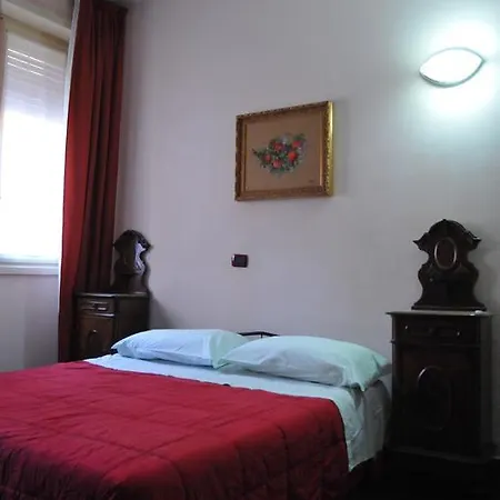 Le Di Raffaele Pensionat Milano