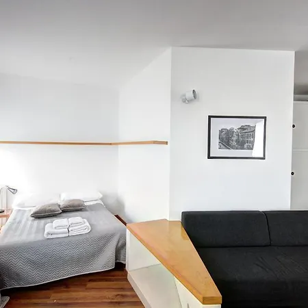 Apartment Piola *
