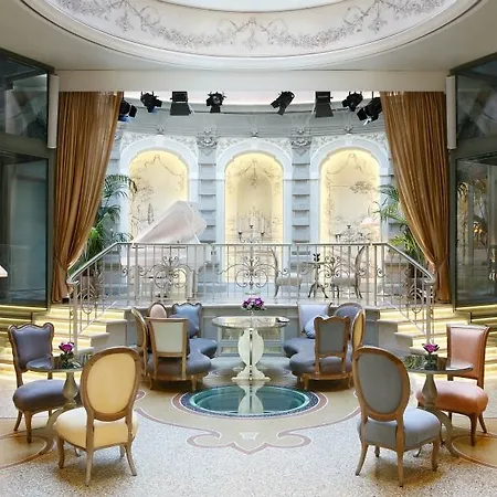 Chateau Monfort - Relais & Chateaux 5*