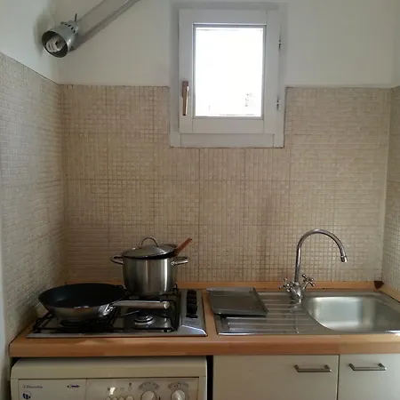 Active Rent Lazzaro Papi Milaan