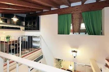 Navigli Downtown Cocco House Милан