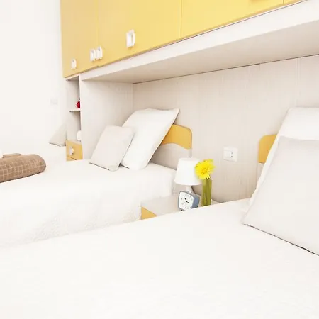 Alessia's Flat - Breno 1 ミラノ