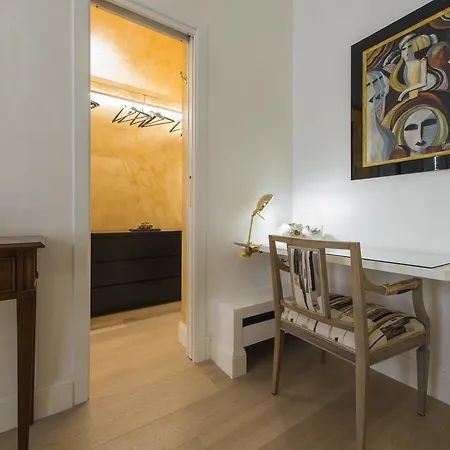 Bnbutler - Broletto 39 - A Few Steps To The Duomo And La Scala