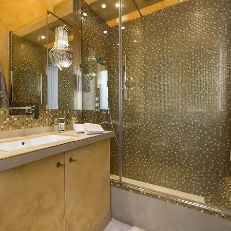 Appartement Bnbutler - Broletto 39 - A Few Steps To The Duomo And La Scala Milan