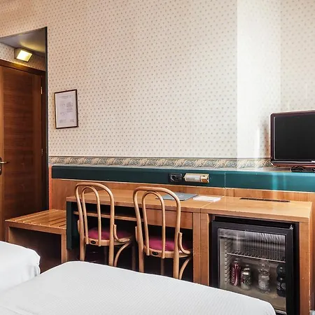 Hotel Des Etrangers Mailand