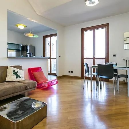 Apartment Temporary House - Navigli *