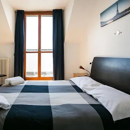Temporary House - Navigli Milan