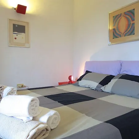Temporary House - Navigli