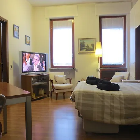 Apartment Temporary House - Navigli