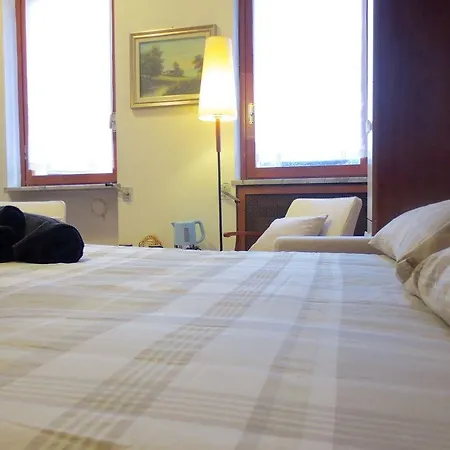 Temporary House - Navigli