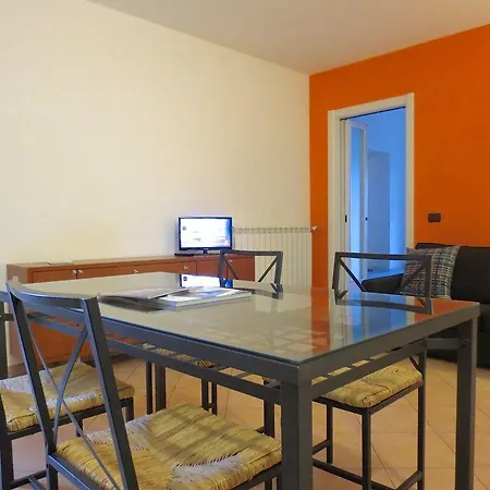 Temporary House - Navigli