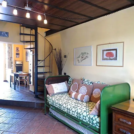 Apartment Temporary House - Navigli *