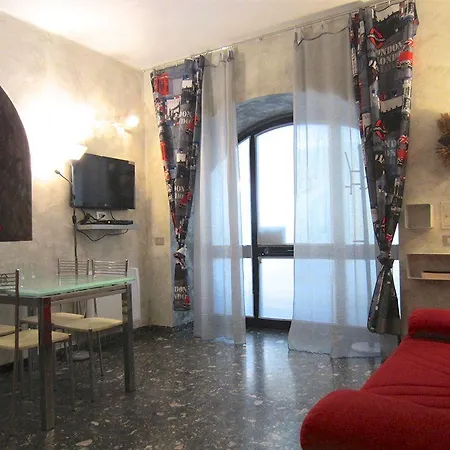 Temporary House - Navigli