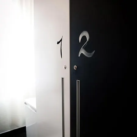 بيت شباب New Generation Center ميلان