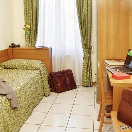 Отель Florence 3*