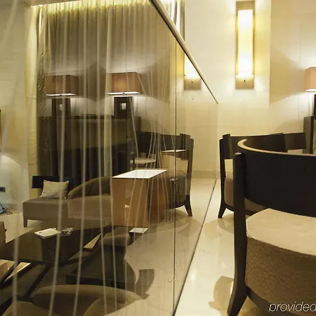 Uptown Palace Szálloda 4*