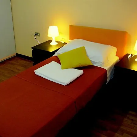 Star San Siro Fiera Albergue