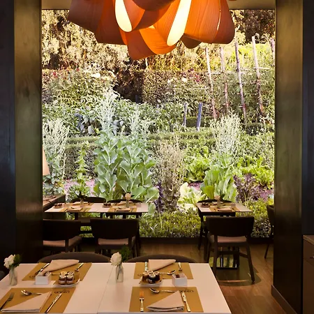 Starhotels Echo Hotell 4*