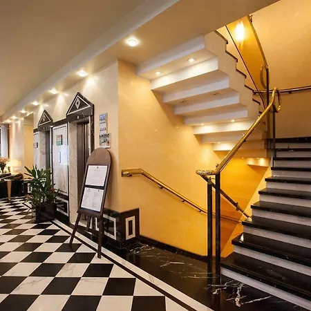 Szálloda Brunelleschi 4*
