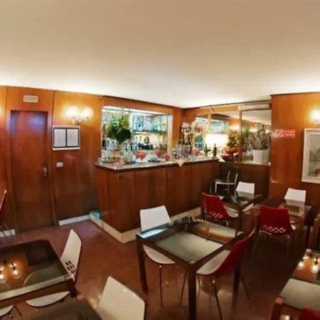 Hotel Canova