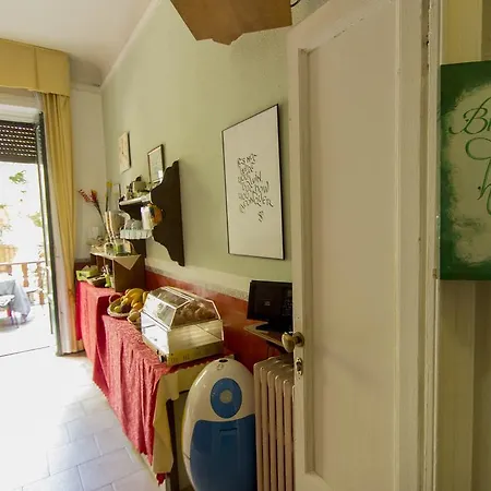 Otel Eco-art De Albertis 2*