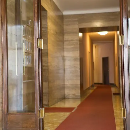 Convenient And Private Place In Milan 아파트