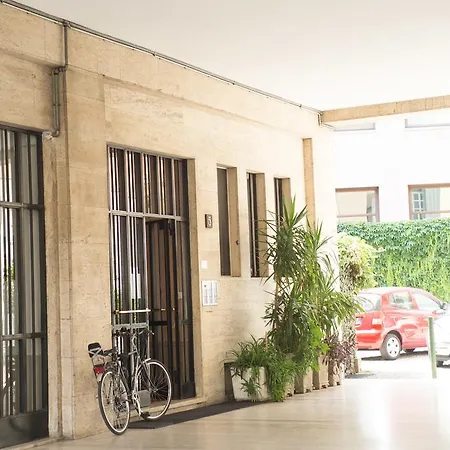 Convenient And Private Place In Milan