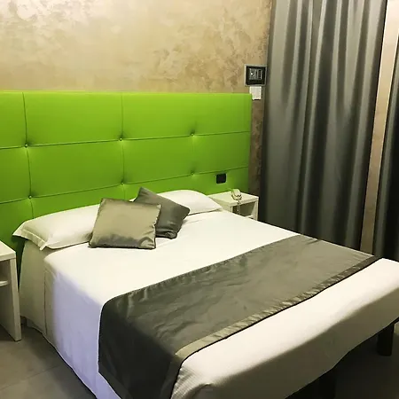 Отель Ibis Styles Centro Милан
